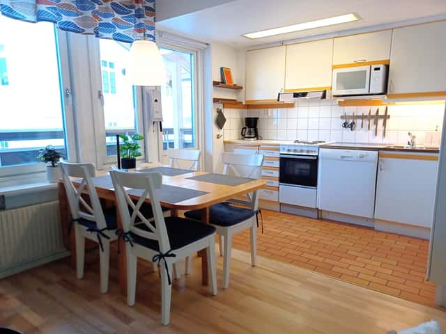 Ski-in apartment in central Åre near the slopes, ski lifts and the town square, with private sauna