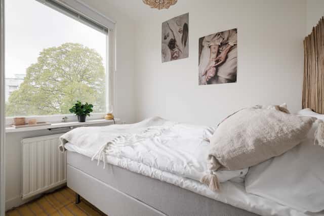 Two-bedroom apartment with double balconies in Stockholm near parks and city centre