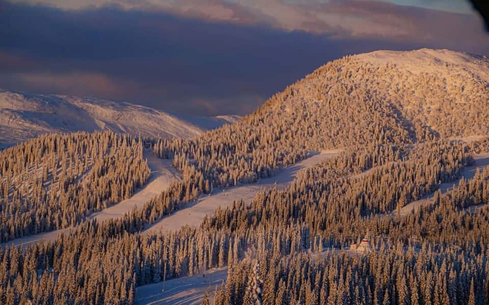 Vårvinter i Åre, tiden när snö och sol styr dagen