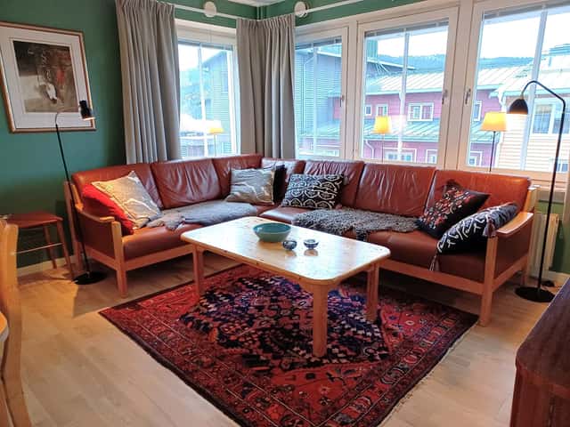 Central Åre apartment near ski lifts with private sauna, ski storage and drying cabinet