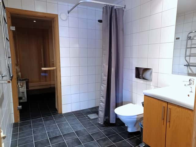 Apartment in central Åre near ski lifts and village centre with private sauna, ski storage and parking