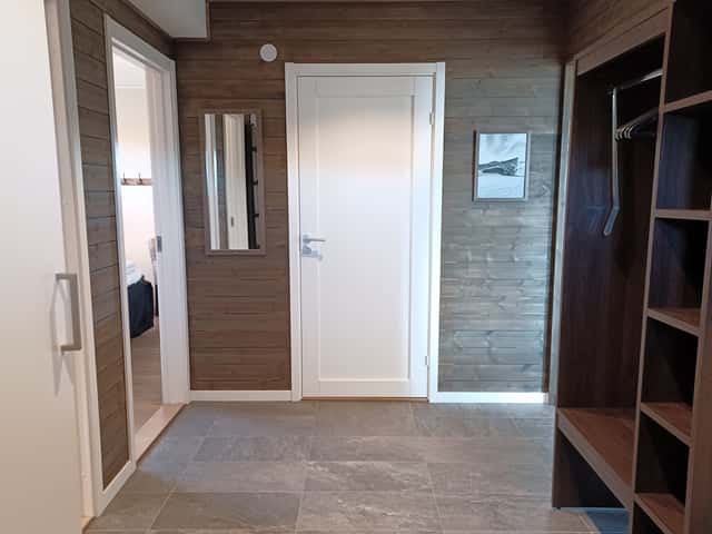 Ski-in/ski-out family apartment in Sadeln with sauna, indoor fireplace and south-facing patio
