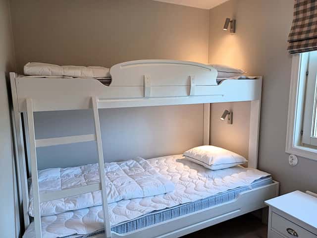 Ski accommodation in Björnen with sauna, three bathrooms, drying cabinet and ski storage