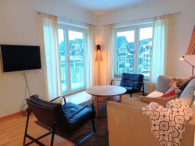 Ski apartment near Åre Square with private sauna, three bedrooms, ski storage and garage parking