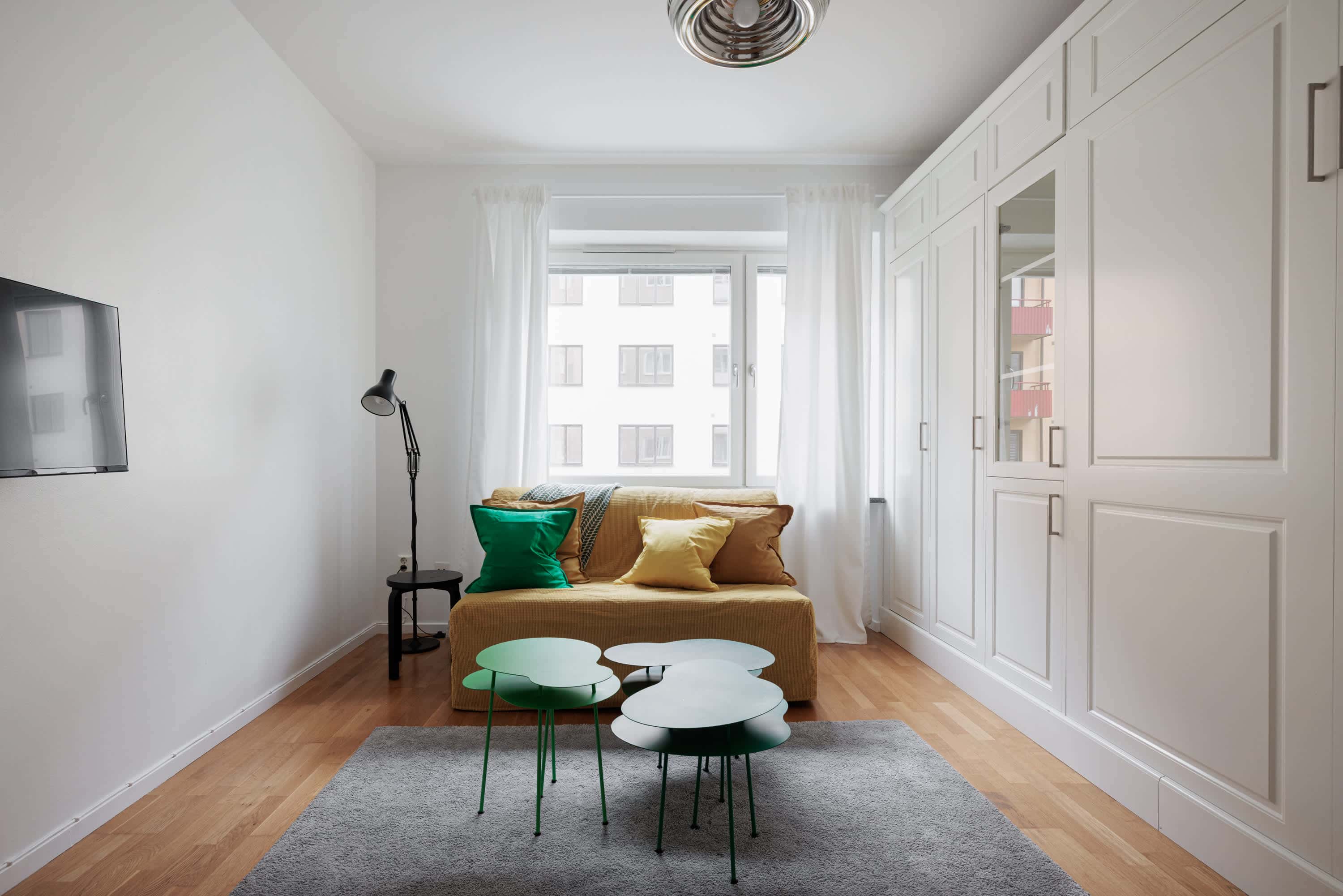 Interiör av mysig studio i Hornstull nära kajpromenader