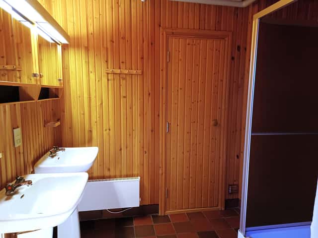 Detached two-floor house in Åre with private sauna, balcony and south-facing patio
