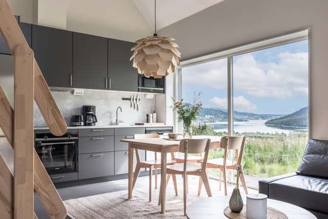 Modern villa i Årekläppen, Åre med sjö- och fjällutsikt, bastu och öppen spis