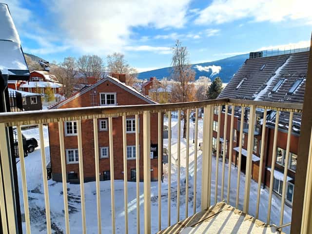 One-bedroom apartment in central Åre near ski lifts, square and restaurants, with balcony and garage parking