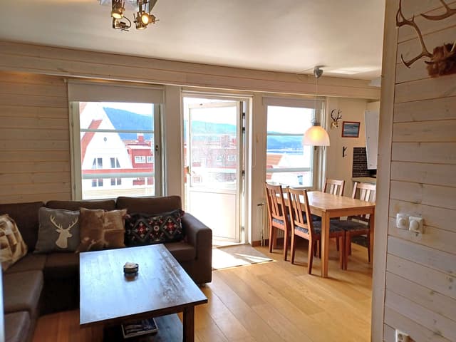 Lägenhet vid skidbacken i centrala Åre med privat bastu, nära liftar och Åre torg