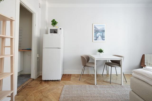 Comfortable studio apartment near Mariatorget.