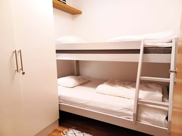 Two-bedroom apartment near Åre lifts with ski storage, drying cabinet, washer and garage parking