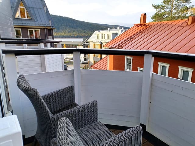 Ski-in/ski-out duplexlägenhet i Åre med privat bastu, balkong och gemensamt skidförråd