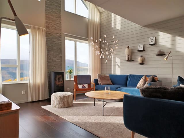 Two-floor ski-in apartment in Sadeln with private sauna, fireplace and south-facing balcony