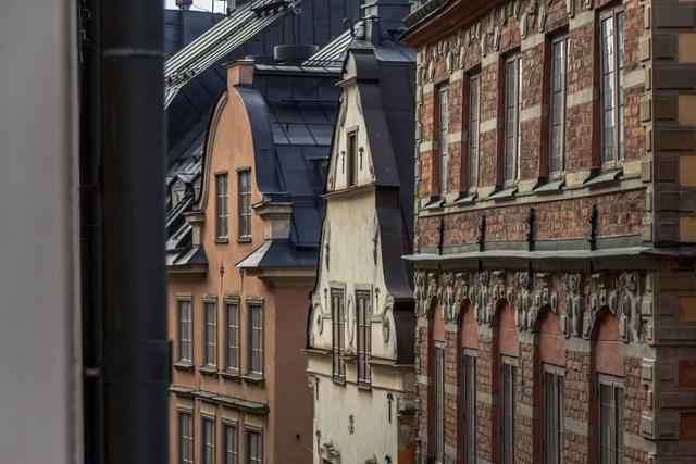 Mysig vardagsrumsdel med skandinavisk design i Gamla Stan