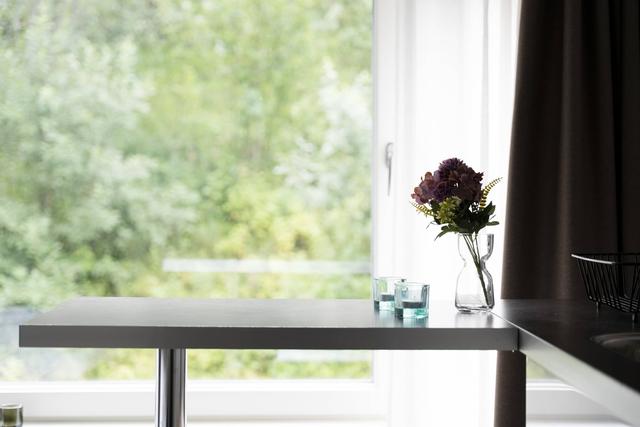 Mysigt vardagsrum i Åre skidstuga, Modernt kök i Åre semesterhem, Spa-liknande badrum i Åre