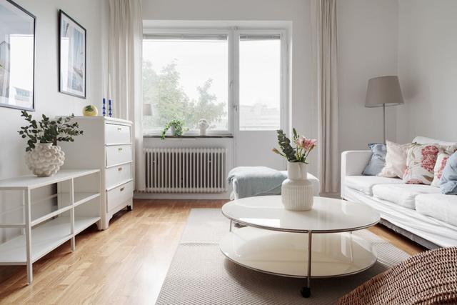 Modern kitchen in Stockholm apartment near Södermalm