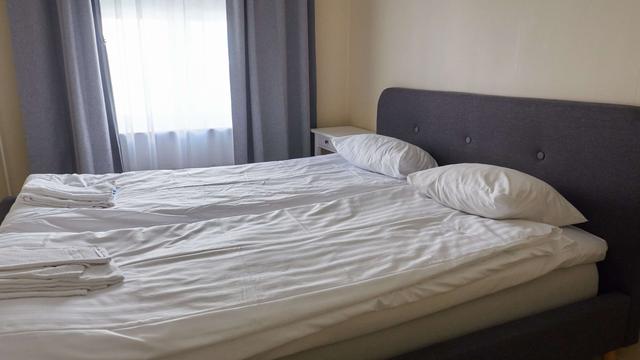 Interiör av ljus tvåsovrumslägenhet i centrala Östersund