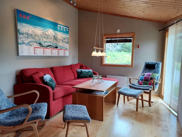 Semi-detached apartment in Björnen near ski lift and slopes, with south-facing patio and open living space