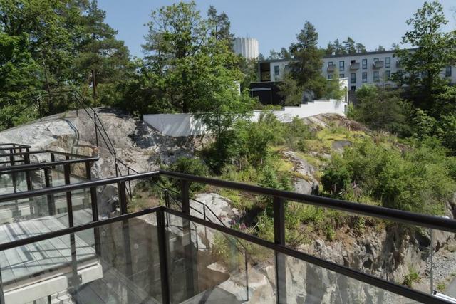 Modern loft in Lidingö, Stockholm with balcony and free parking