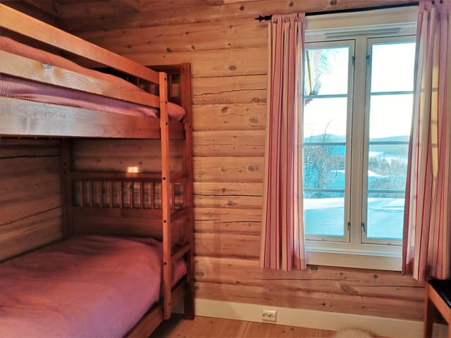 Ski-in/ski-out fjällhus i Björnen, Åre nära lift och skidbacke med bastu och eldstad