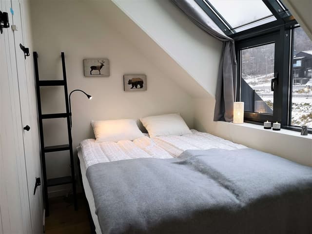 Central lägenhet i Åre nära torget och Bergbanan, nära skidområdet med parkering och skidförråd