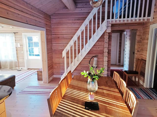Ski-in/ski-out fjällhus i Björnen, Åre nära lift och skidbacke med bastu och eldstad
