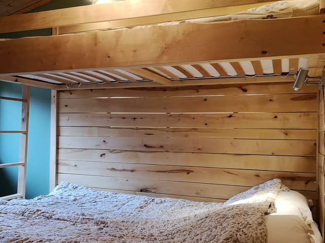 Semi-detached apartment in Björnen near ski lift and slopes, with south-facing patio and open living space