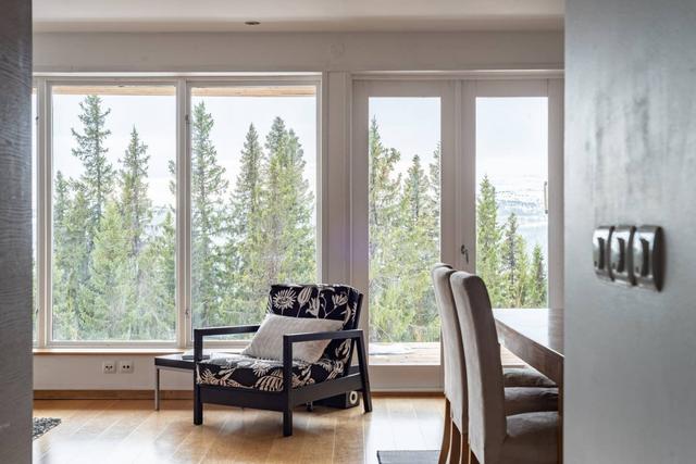 Mysig lägenhet i Björnen, Åre med öppen planlösning och öppen spis
