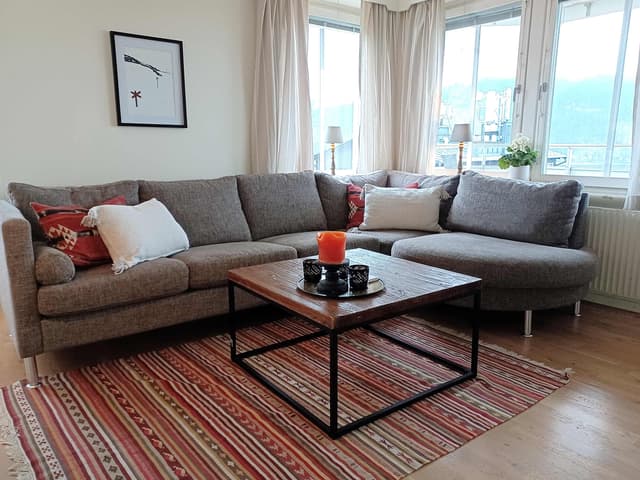 Ski-lägenhet i centrala Åre nära backar, liftar och torg, med privat bastu och skidförvaring