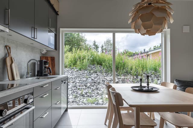 Friliggande fjällhus i Årekläppen, Åre med skandinavisk inredning, öppen spis och privat bastu