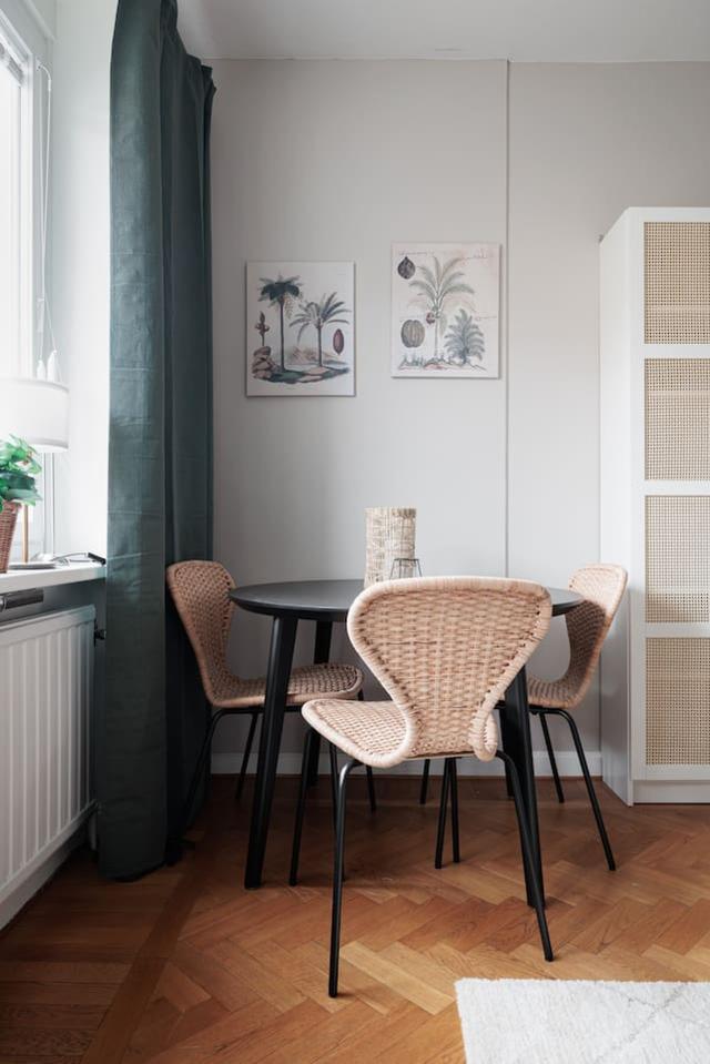 Spacious and bright living area in Stockholm apartment.