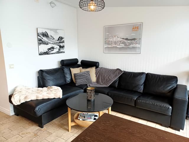 Lägenhet i Hummeln, Åre, nära skidliftar och Åre torg, med sovplatser för upp till sex gäster