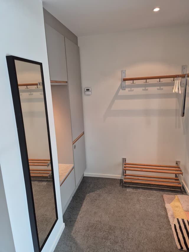 Modern lägenhet i Åre by med privat bastu, golvvärme, fri parkering och skidförråd