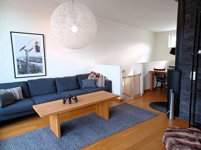Åre duplex apartment with fireplace, private sauna, ski storage and in-house garage parking
