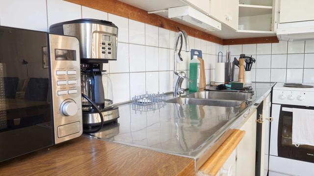Interiör av ljus tvåsovrumslägenhet i centrala Östersund