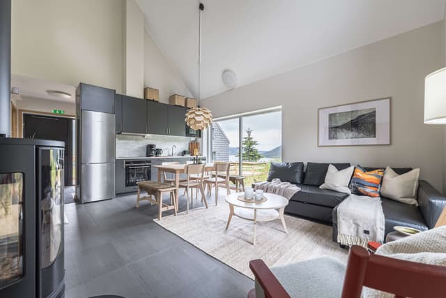Modernt fristående fjällhus med öppen spis i Årekläppen, Åre