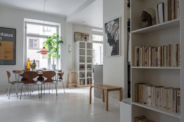 Two-bedroom apartment with private balcony overlooking courtyard in Vasastan, Stockholm