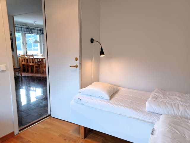 Central Åre apartment with private sauna, ski storage and drying cabinet, near village and mountain trails.