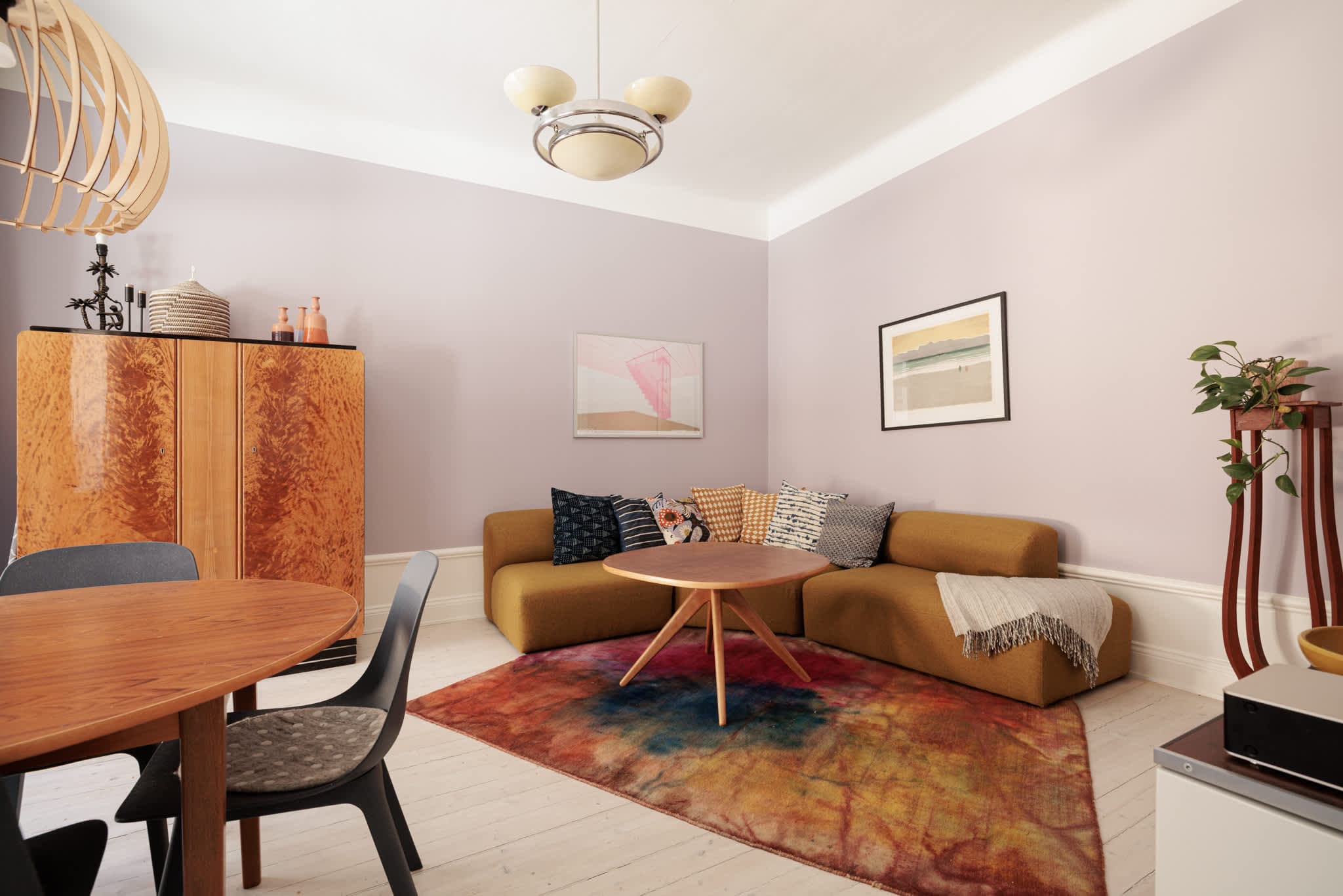 Apartment in Vasastan, Stockholm in a historic building, near cafés and central city attractions