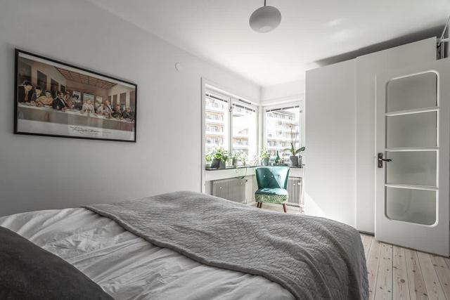 Södermalm Stockholmslägenhet med privat balkong och stadssilhuettutsikt