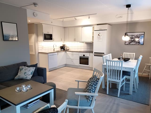 Lägenhet i centrala Åre nära skidlift med privat bastu och balkong