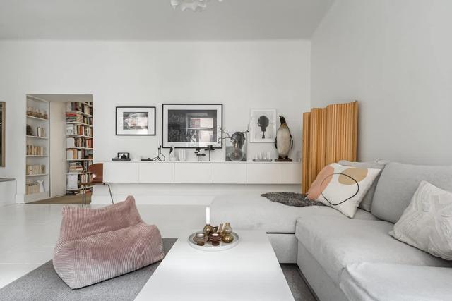 Two-bedroom apartment with private balcony overlooking courtyard in Vasastan, Stockholm