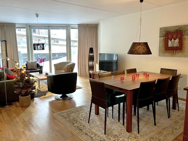 Lägenhet vid Åre torg med privat bastu, uteplats och nära till butiker, restauranger och skidområde