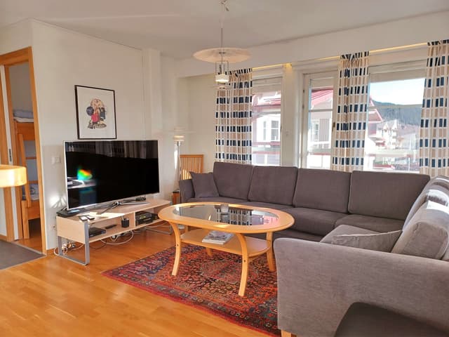 Lägenhet vid skidbacken nära Åre torg i Åre med balkong, sjöutsikt och privat bastu