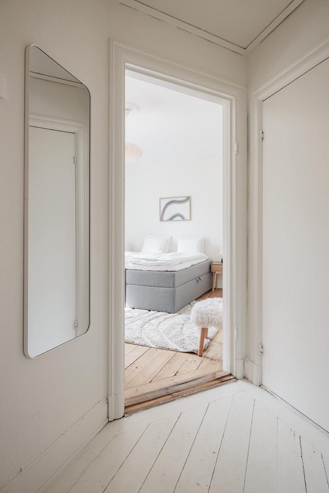 Mysig studiolägenhetsinteriör i St. Eriksplan, centrala Stockholm.