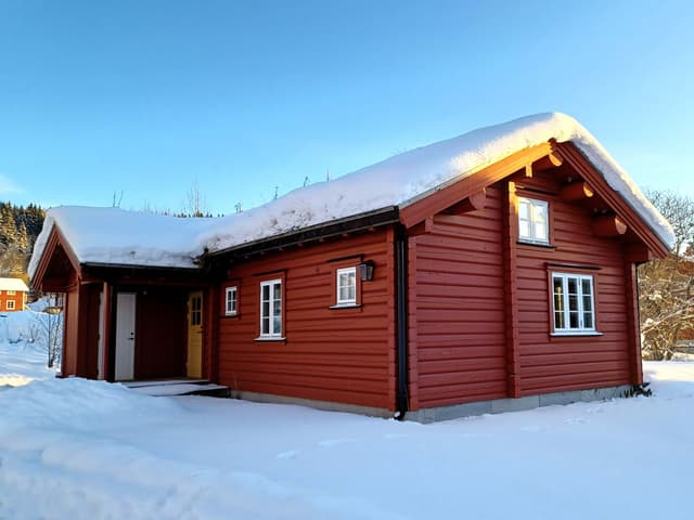 Ski-in/ski-out fjällhus i Björnen, Åre nära lift och skidbacke med bastu och eldstad