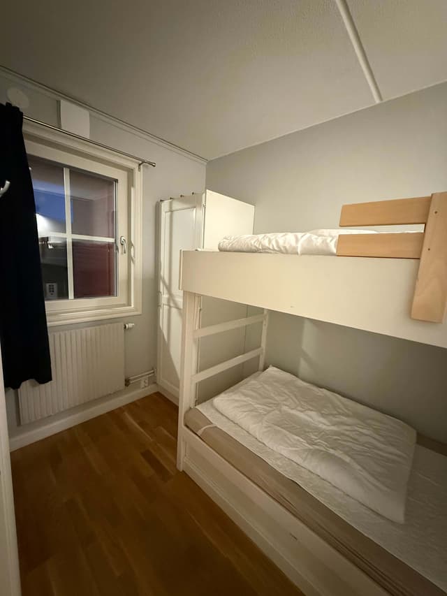 Fjälllägenhet nära VM8-skidliften i Åre, Sverige, med privat bastu nära backar och centrum