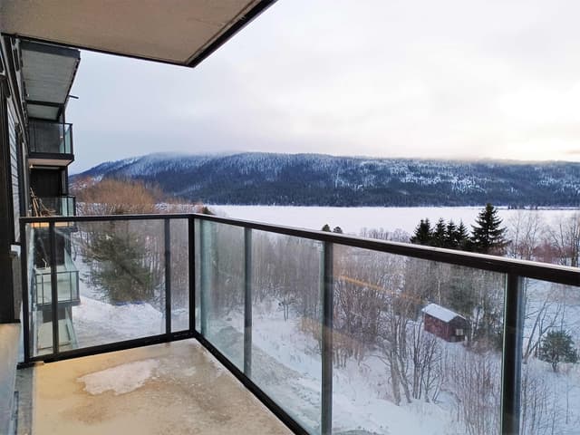 Contemporary apartment in Åre with private sauna and partially glazed balcony near the slopes