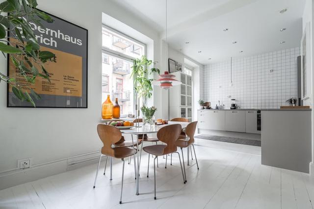 Two-bedroom apartment with private balcony overlooking courtyard in Vasastan, Stockholm