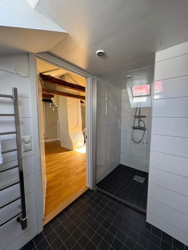 Tvåvåningslägenhet Östermalm interiör, fasadvy Östermalm, nära Djurgården och Strandvägen